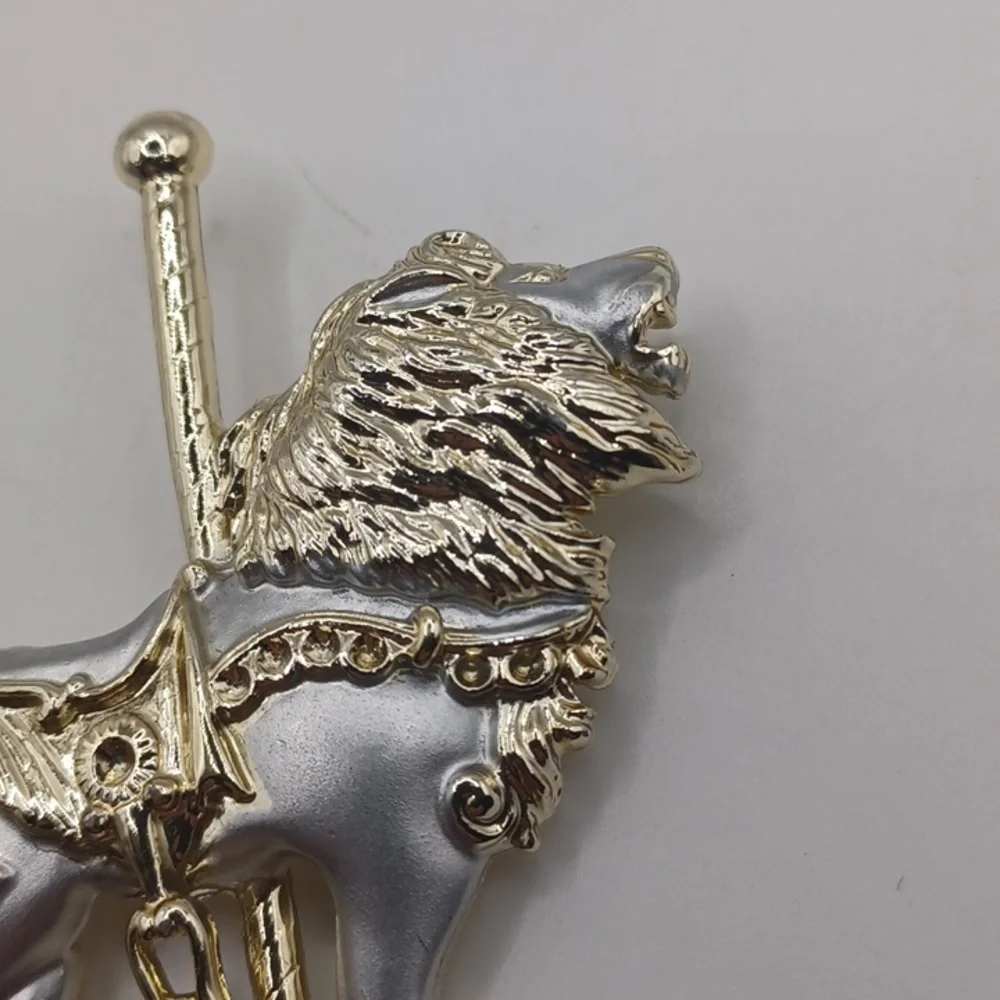 Lion Carousel Brooch in Silver and Gold Tones - Picture 4 of 6